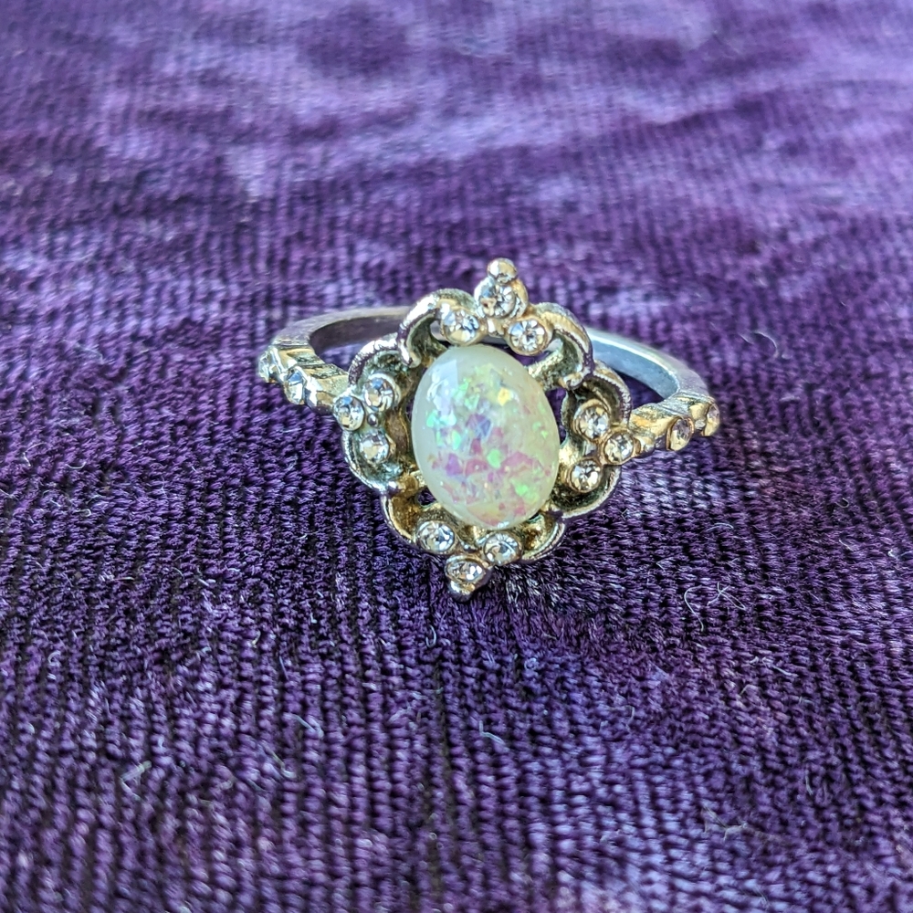 FREE w purchase - ring with faux opal and rhinestones, size 6.5, Freebie